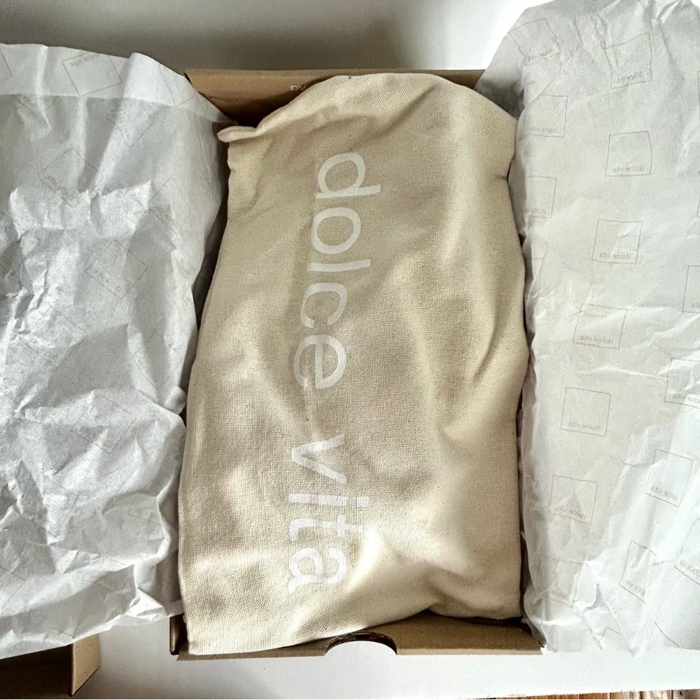 ☀️NEW Dolce Vita Kellen Heels in Ivory Leather. Size: 7.5 - Picture 15 of 16